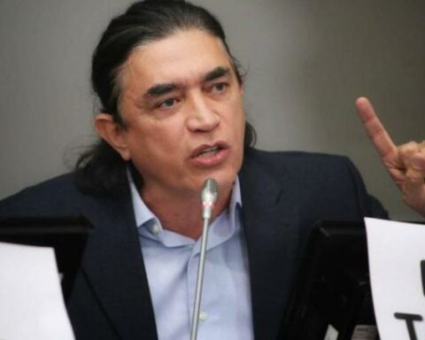 The reasons that led Gustavo Bolívar to resign from the Senate