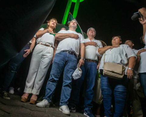 The strike begins for the 2023 census;  Camacho announces that they will attend the dialogue called by the Government