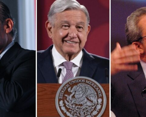 "These are people who are stained," says AMLO about former presidents Zedillo and Calderón