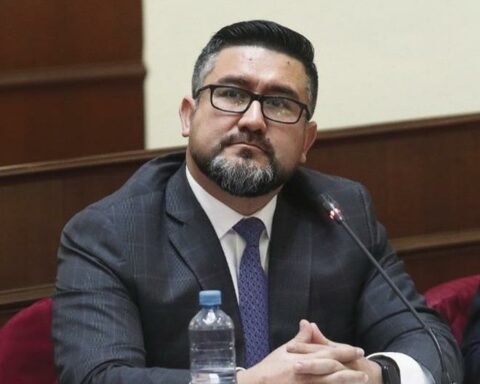 They denounce the relationship between former Minister Alvarado and businessman Henry Marrufo, an engineer who benefited from works