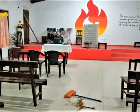 They release the man who attacked a pastor with a broomstick inside a church