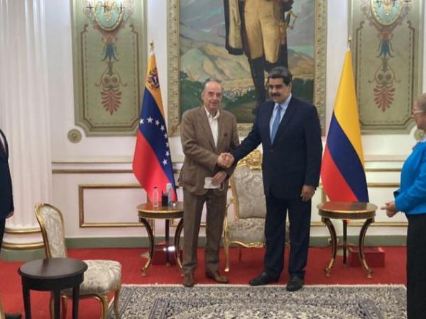 This was the meeting between Foreign Minister Álvaro Leyva and Nicolás Maduro