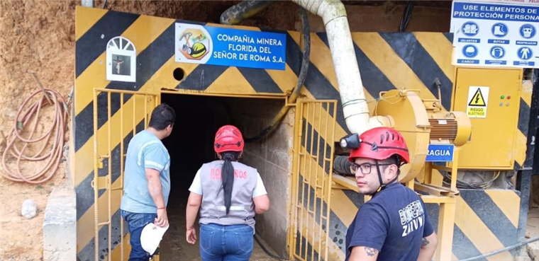 Three miners were trapped in an underground gallery in Ecuador