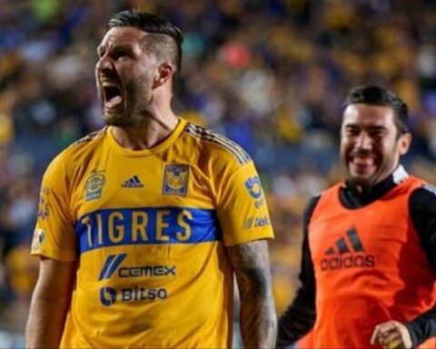 Tigres UANL advance to the quarterfinals after a double by Gignac