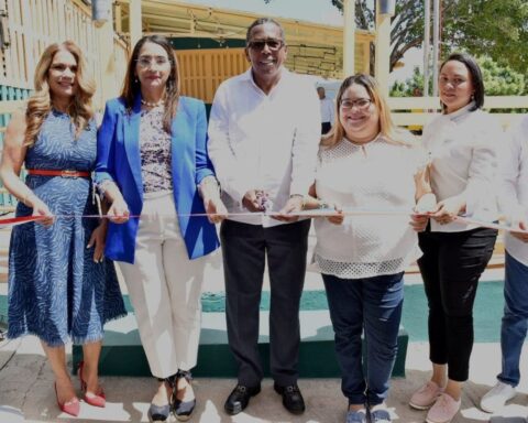 Para ayudar población abren comedor en Estebanía de Azua