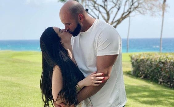 ¡A los 4 vientos! Nicole Fernández grita su amor por Albert Pujols