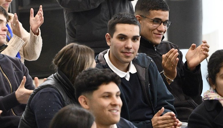 Tranqueras students arrived by plane to learn about the university educational offer