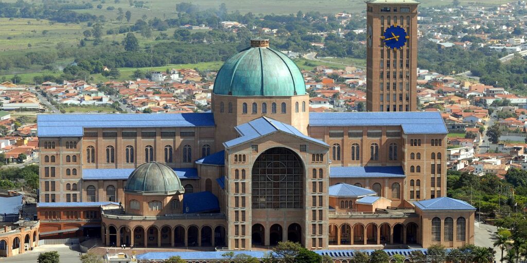 Tributes to Our Lady of Aparecida return to face-to-face