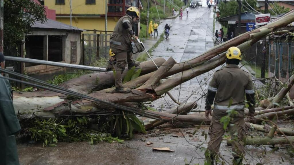 US Embassy in Nicaragua Evaluates How to Help Those Affected by “Julia”