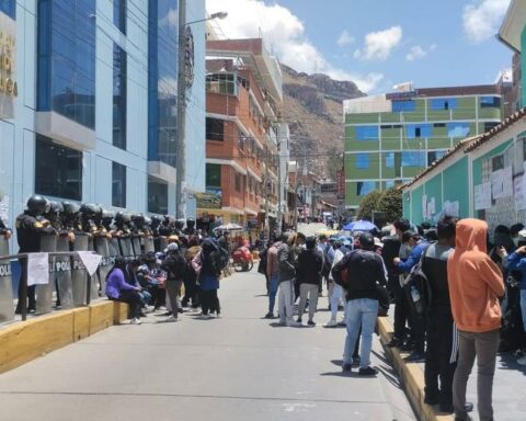 University protest lasts more than a week