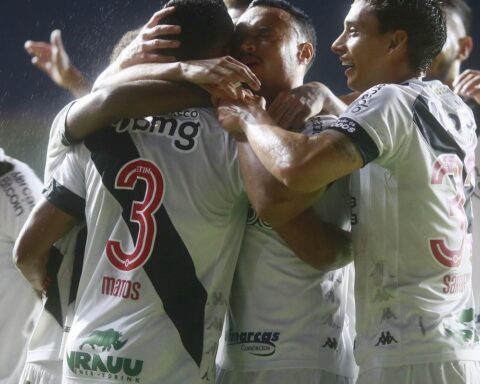 Vasco scores 3-0 at Novorizontino and opens up an advantage in the G4 of Serie B