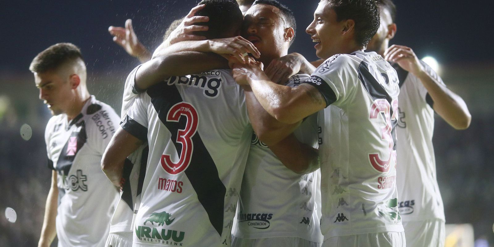 Vasco scores 3-0 at Novorizontino and opens up an advantage in the G4 of Serie B