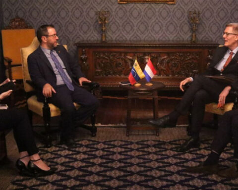 Venezuela and the Netherlands reviewed the situation of the border in the Caribbean