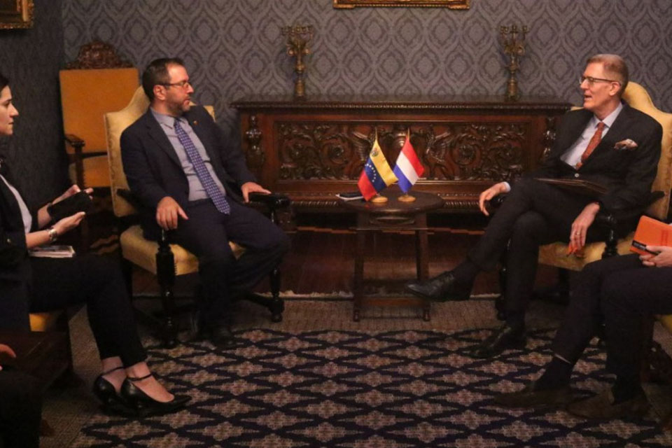 Venezuela and the Netherlands reviewed the situation of the border in the Caribbean