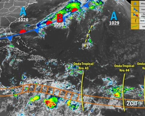 Venezuela prepares to receive three other tropical waves in the coming days