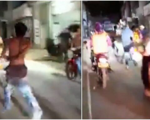 [Video] Thief was tied to a motorcycle and dragged around the town while everyone celebrated
