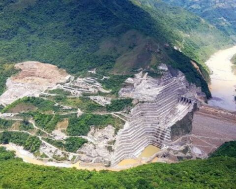 What would be the effects of the delay in the delivery of Hidroituango?