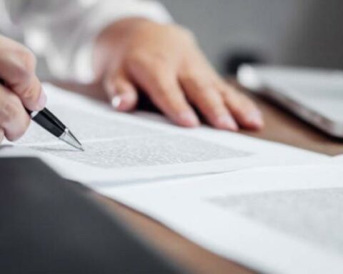 Will the contracts for the provision of services continue? This was said by Petro