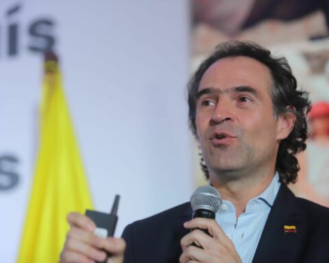 "It's bullshit"Fico Gutiérrez criticizes every decision of the Ministry of Mines