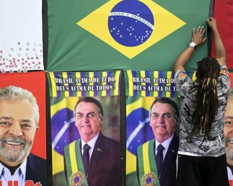 "Let it be over": Brazilians, saturated by an aggressive and long electoral campaign