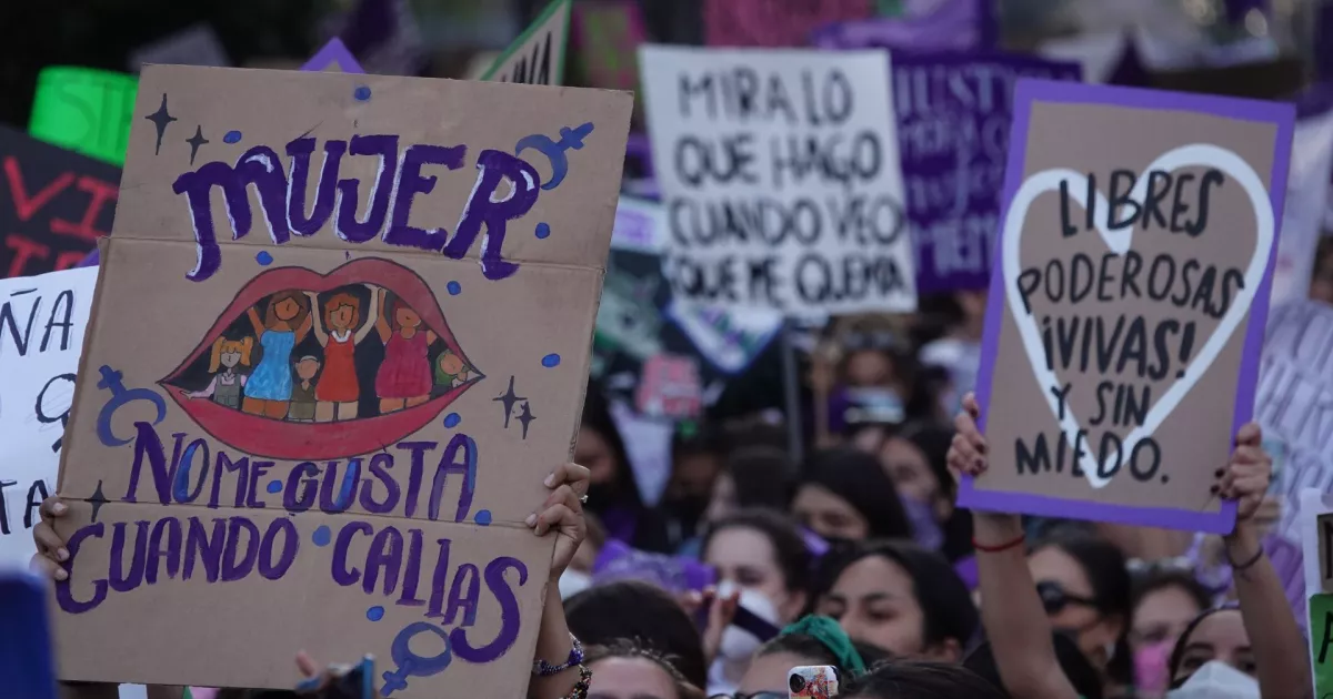 #25N: Thousands of women march against violence and femicides in CDMX