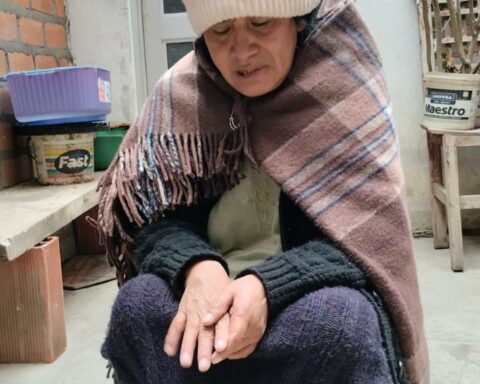 A light of hope, they will check a woman who lives with a thread in her lungs in Huancayo