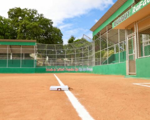 Abinader inaugurates the Chaguito Olivo and La Emboscada stadiums