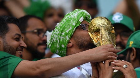 After surprising Argentina, Saudi Arabia plays Poland