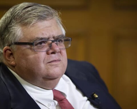 Agustín Carstens receives the King of Spain Award in Economics