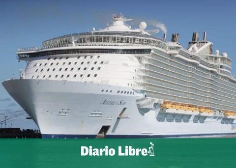 Allure of the Seas docks at the port of Puerto Plata