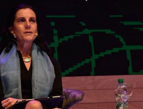 Arbeleche asked multilateral organizations to give credits whose interests are tied to environmental commitments