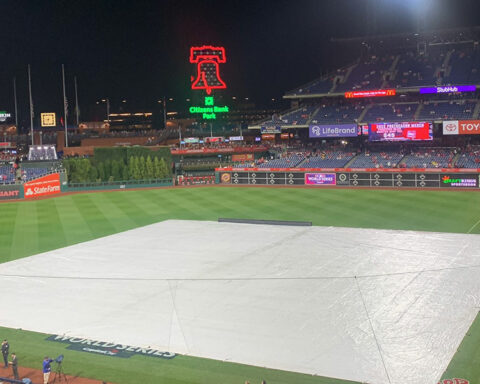 Astros-Phillies game suspended;  they will play today