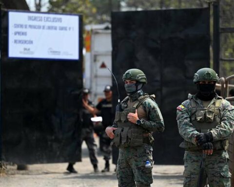 At least two dead in new brawl in Ecuador prison