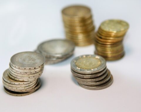 At the tip of coins, a woman achieved the dream of many... to retire