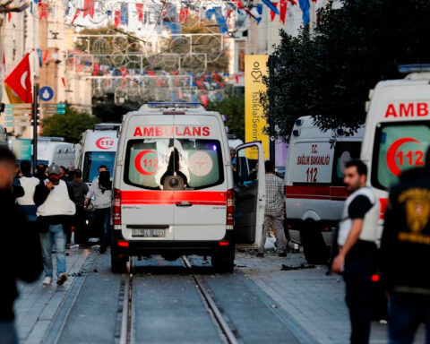 Attack in Istanbul left six dead and 53 wounded