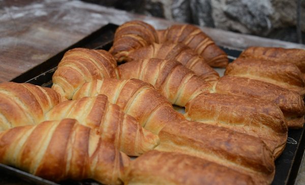 Bakeries prepare to sell twice as many cakes as usual