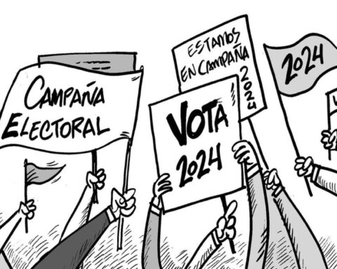 Most political parties have started a pre-campaign at the wrong time, a situation that is criticized by the president of the PRM, José Ignacio Paliza, and blames the JCE for not regulating it.