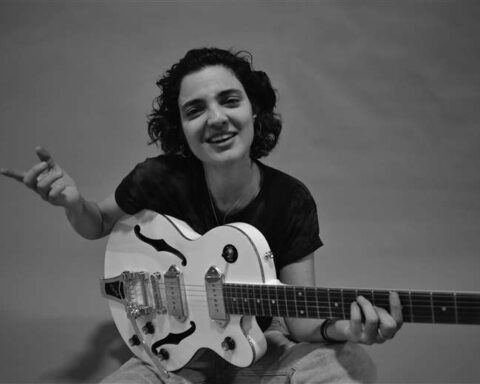 Belén Bowles launches Huracán, her new song, along with the vocalist of Eruca Sativa