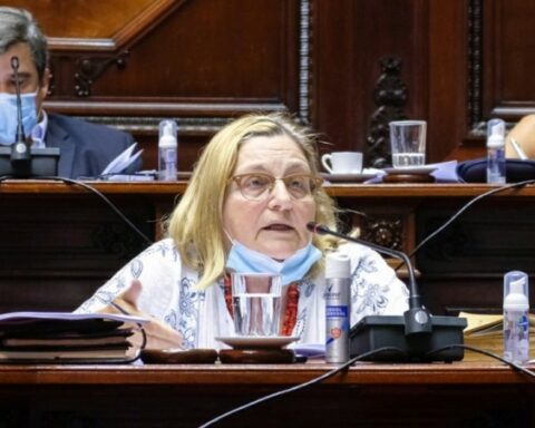 Bianchi assures that the Astesiano case is "a novel" of the opposition, in intersection with Caggiani