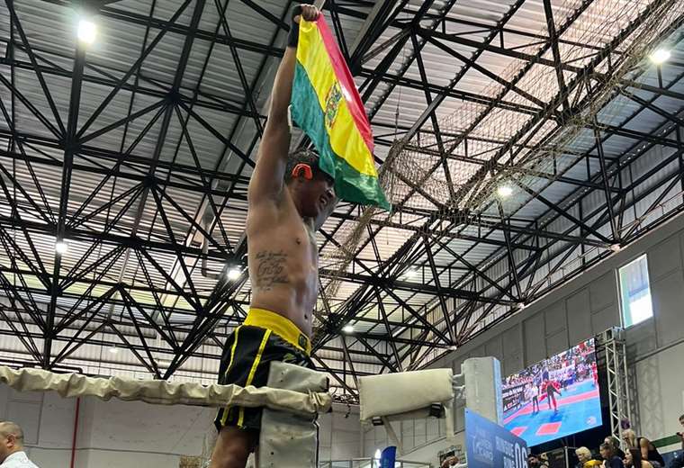 Bolivian pride: Josías Núñez became Pan American Kick Boxing Champion in Brazil