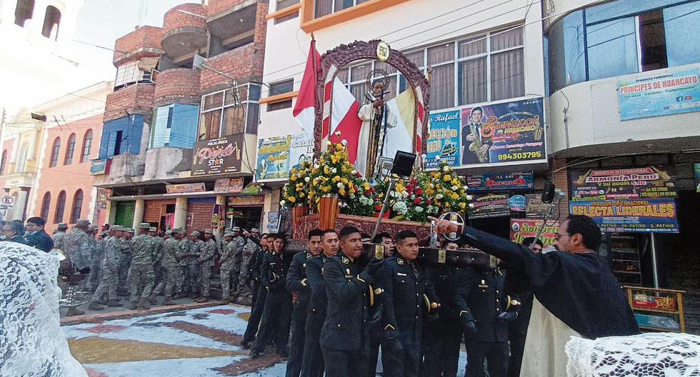 Brotherhood commemorates the death of San Martín de Porres and goes out in procession (VIDEO)