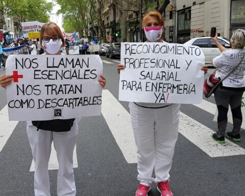 Buenos Aires nurses advance a protest this Thursday