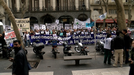 Buenos Aires nurses claim recognition as professionals