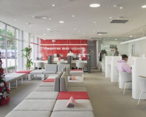 MAPFRE presents a new office in La Romana 1