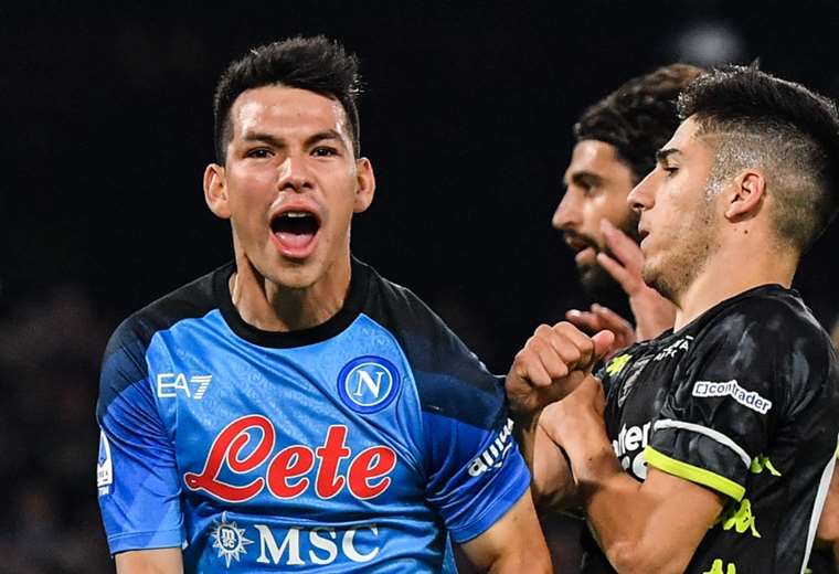 'Chucky' Lozano keeps Napoli at the top of the Serie A standings