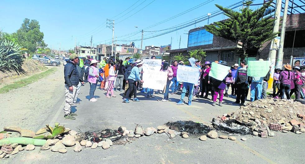 Chupaca residents block streets due to constant accidents