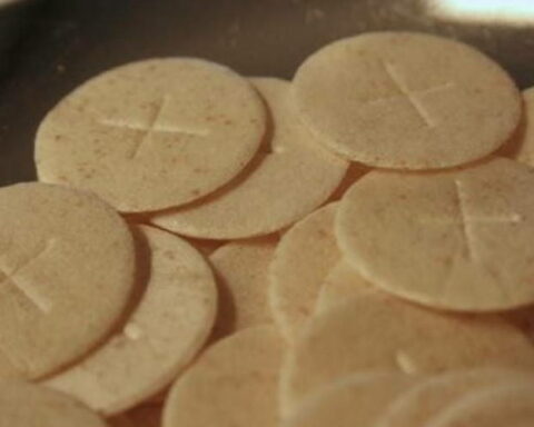 Iglesias de Cuba se quedan sin hostias para las misas