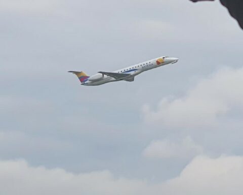 Colombian airline Satena flight has already taken off for Venezuela