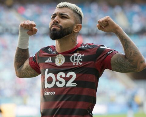 Column – Shirt 10 is no place to satisfy vanities