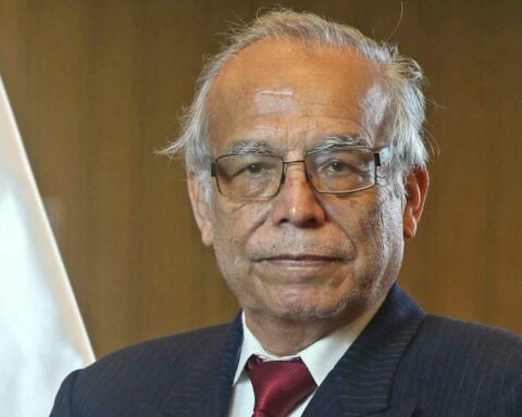 Congressmen question the appointment of Aníbal Torres as advisor to the PCM